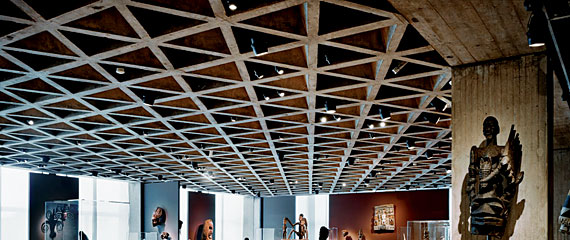 Museum Expansion: Renovation of a Masterpiece -- Yale's Louis I. Kahn Building by Philip Eliasoph