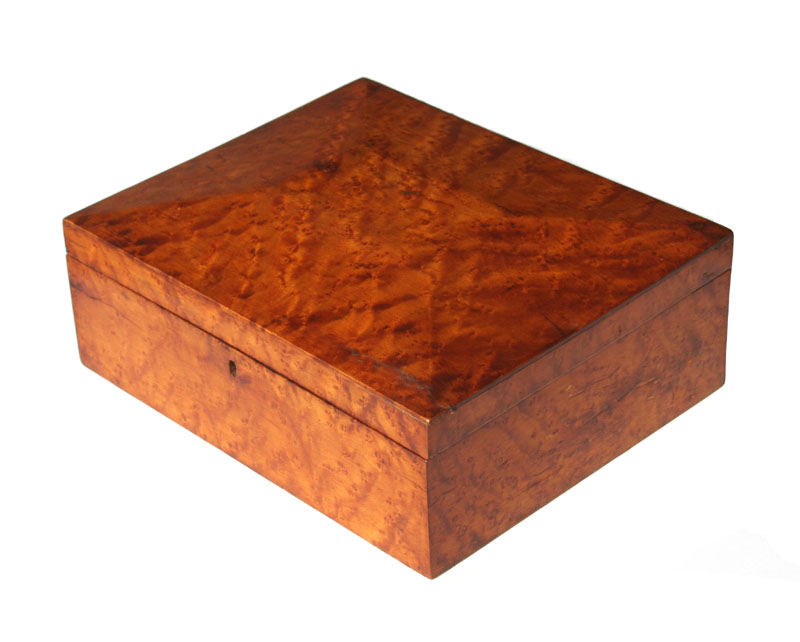 An early 19th Century American Bird's Eye Maple Box