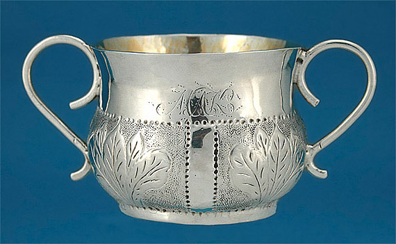 Commonwealth / Charles II Miniature (Toy) Silver Porringer  IG, London, c1650-68