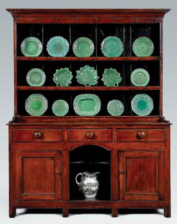 Charming Georgian Pine Welsh Dresser Decorated with a Collection of Rockingham Porcelain Green Glaze Dessert Plates