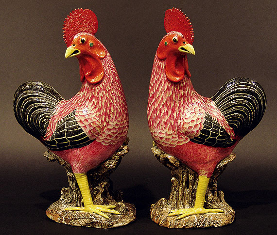 Superb Pair of Chinese Export Porcelain Roosters