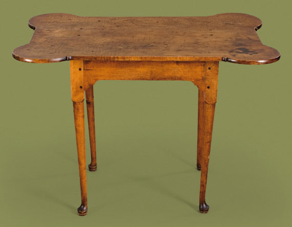 Queen Anne Tiger Maple Porringer Top Tea Table
