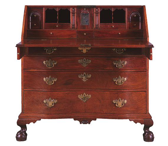 Chippendale Mahohany Reverse-Serpentine Desk