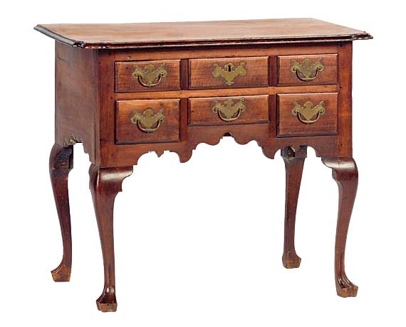 Queen Anne Dressing Table