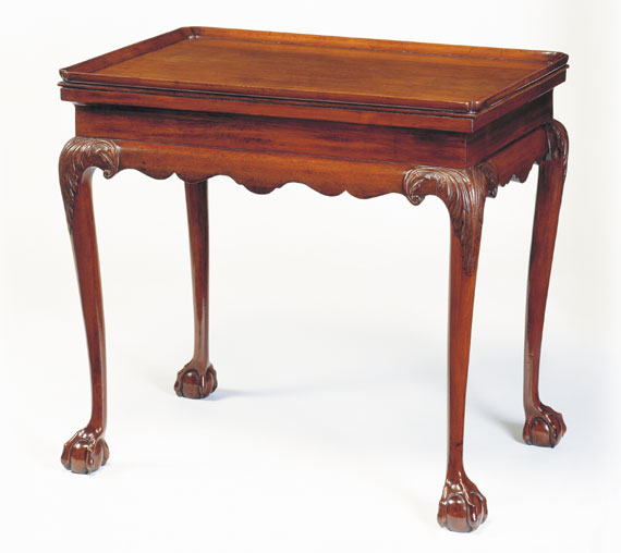 Mahogany Tray-top Tea Table