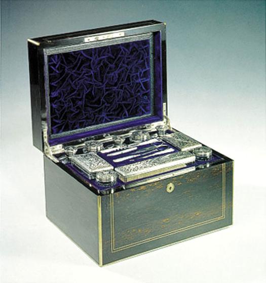 Ladies Coromandel Dressing Case