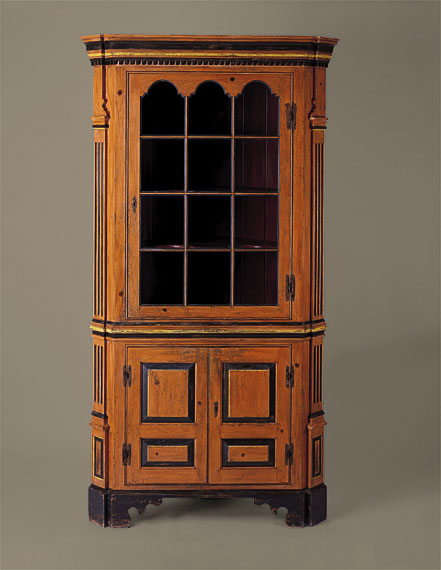 Tidewater Corner Cabinet