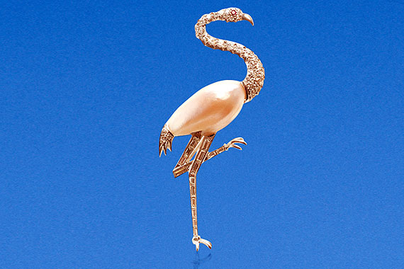 Mississippi River Pearl Flamingo Pin