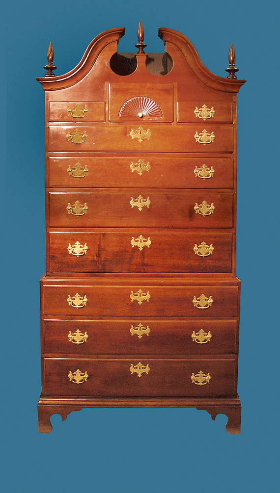 A Fan Carved Bonnet Top Cherrywood Chest-on-Chest