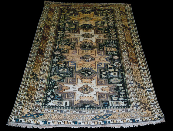 Caucasian Lesghi, 3.8' x 5.4'