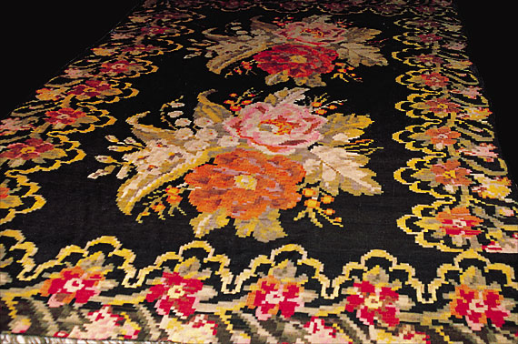 Bessarabian, 6.8' x 11.4'