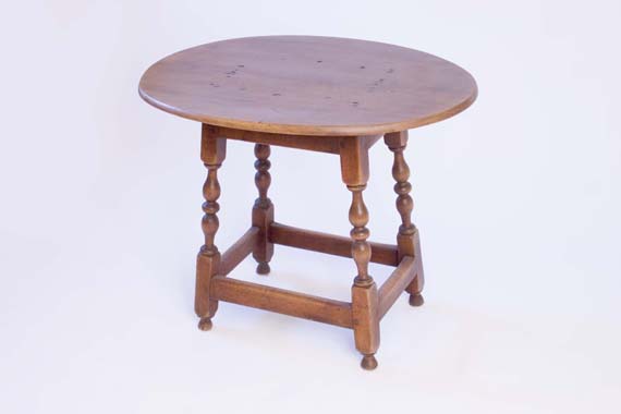 Diminutive Maple Queen Anne Tavern Table