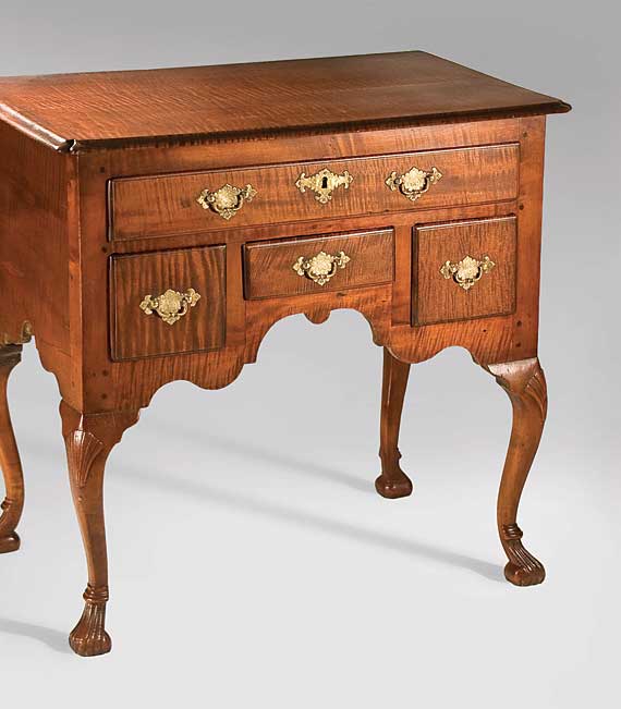 Early Queen Anne Tiger Maple Dressing Table