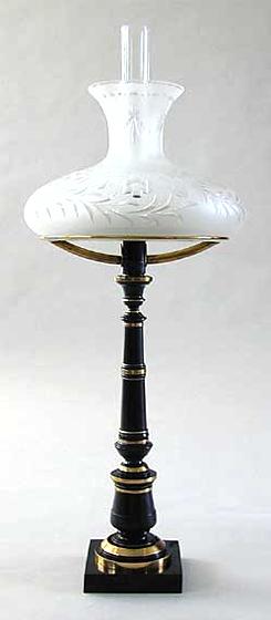 A Regency Sinumbra Lamp